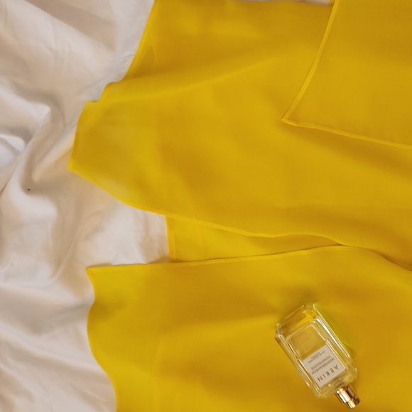 Zara sheer bright yellow asymmetric blouse size small - Picture 6 of 6